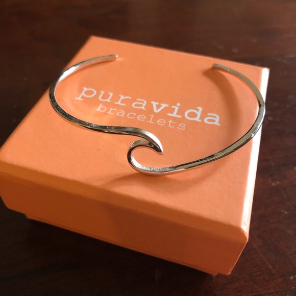 Pura Vida Jewelry - Pura Vida Bracelets - wave cuff bracelet silver